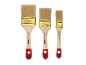 Conjunto de três pincéis de pintura nos tamanhos 60mm, 50mm e 30mm.