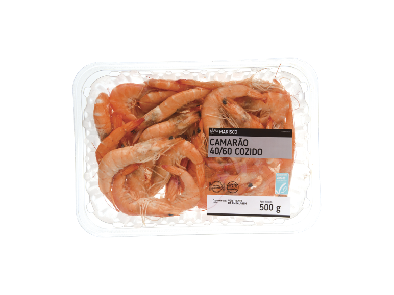Embalagem de 40/60 camarões cozidos, 500g, prontos a consumir.