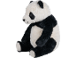 Urso de peluche panda preto e branco sentado, com um sorriso gentil.