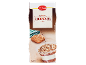 Embalagem com duas sobremesas Serradura, com biscoitos e um recheio cremoso.