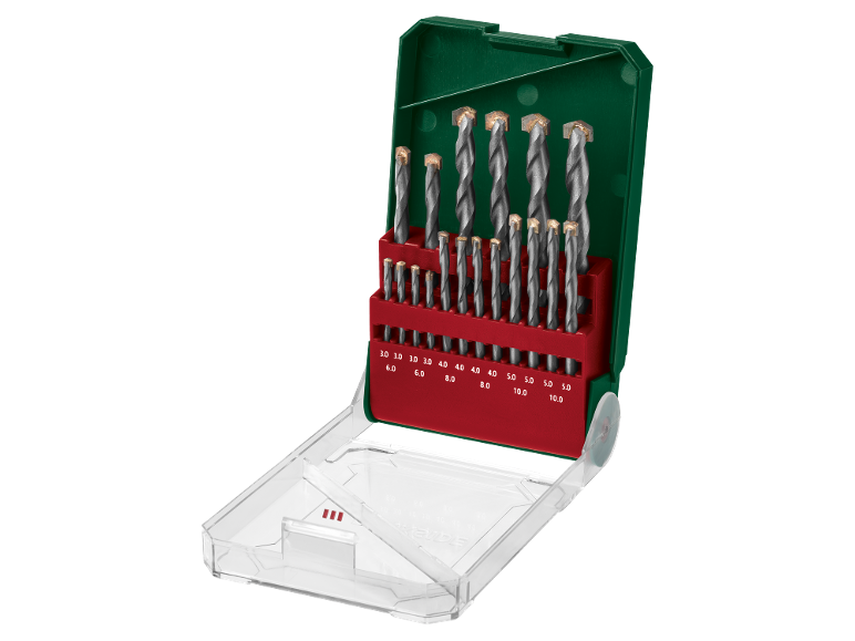 Conjunto de brocas de vários tamanhos numa caixa verde e vermelha.