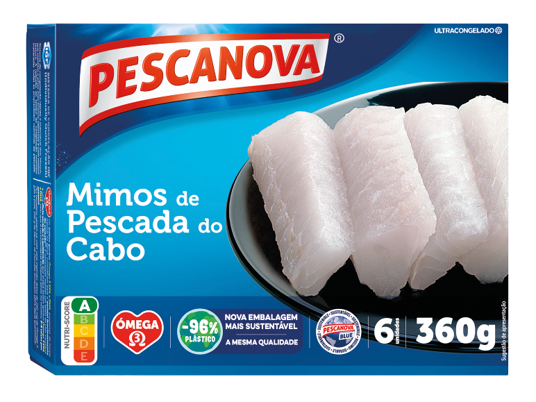 Embalagem de filetes de pescada congelados com informações nutricionais e embalagem sustentável.
