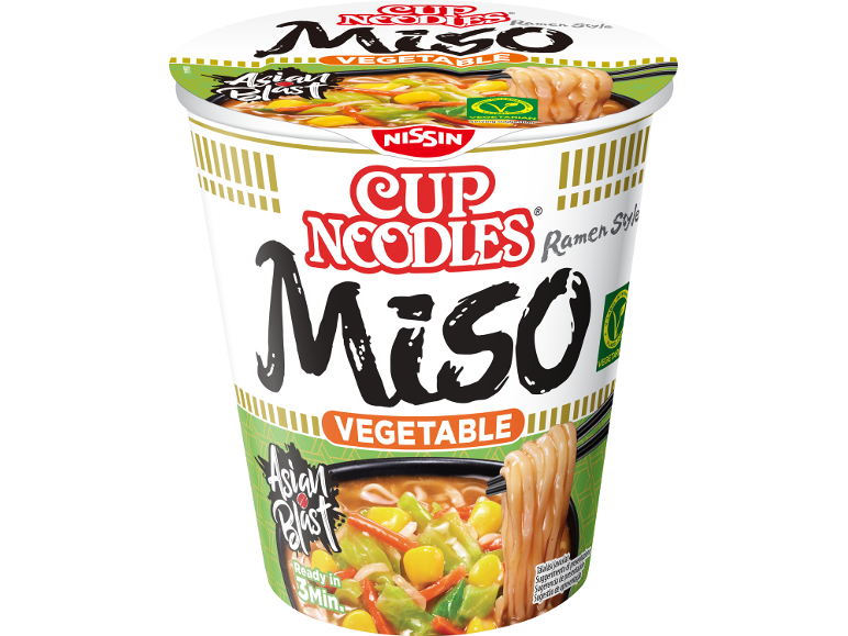 Copo de noodles instantâneos sabor miso e vegetais, pronto em 3 minutos.