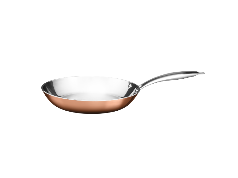 Frigideira de cobre com interior em aço inoxidável e cabo de metal.