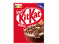 Cereais KitKat numa tigela com leite, Nutri-Score B, novo produto.
