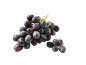 Uvas escuras frescas com gotas de água sobre um fundo preto.