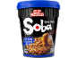 Noodles instantâneos soba estilo wok com frango yakitori, prontos em 3 minutos.