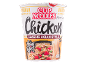 Copo de noodles instantâneos de frango estilo asiático clássico, pronto em 3 minutos.