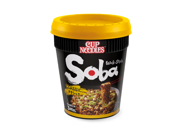 Copo de noodles soba estilo wok clássico, pronto em 3 minutos.