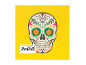 Guardanapo amarelo decorado com uma caveira mexicana colorida