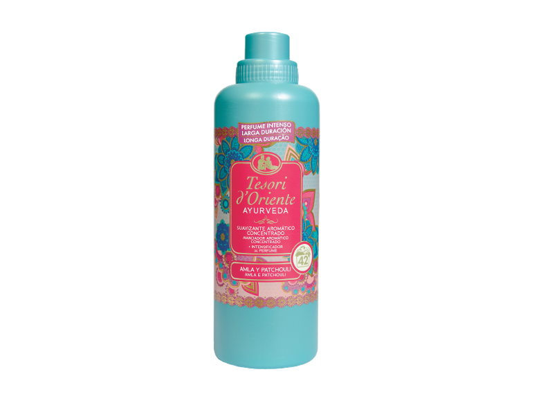 Amaciador concentrado com perfume intenso de Amla e Patchouli, com motivos orientais.