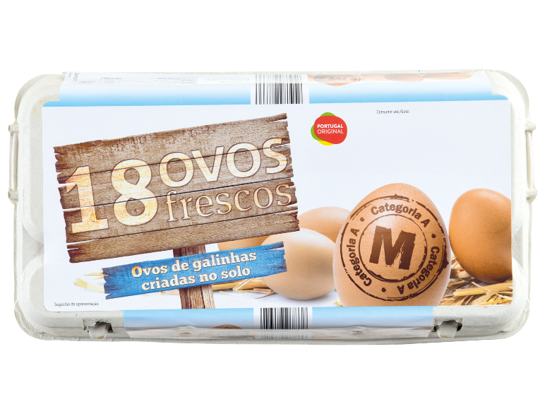 Cartão com 18 ovos frescos de galinhas criadas no solo, categoria M, com a inscrição 'Portugal Original'.