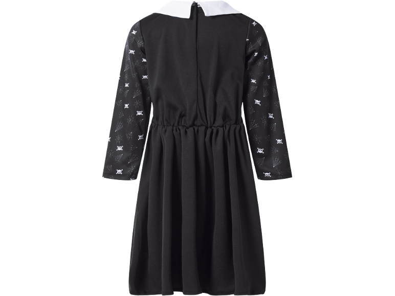 Vestido preto infantil com gola branca e mangas com caveiras e teias de aranha.