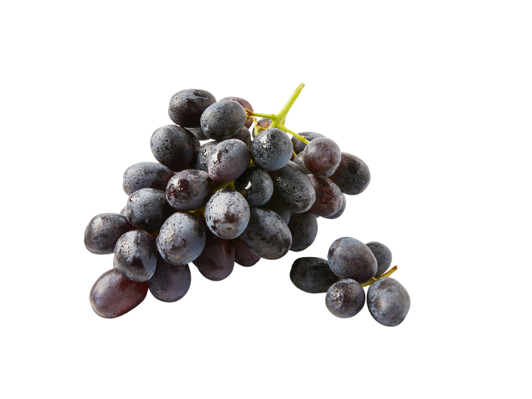 Uvas escuras com grainhas da Ryneczek Lidla sobre fundo preto.