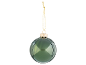 Bola de Natal verde com um pendurador dourado