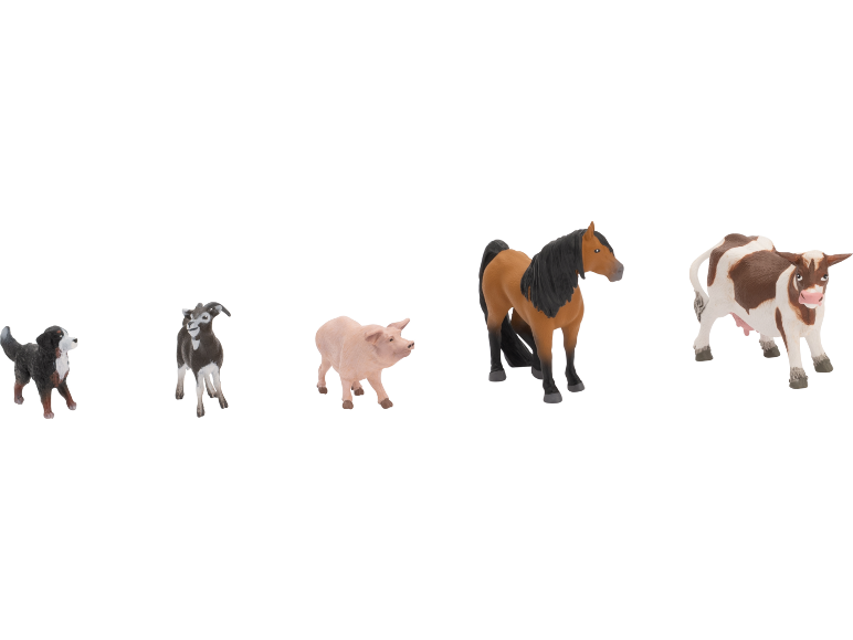 Figuras de brinquedo de animais de quinta: cão, cabra, porco, cavalo e vaca.