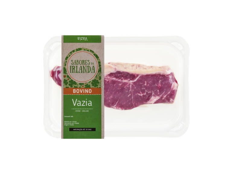 Bife de vazia de bovino embalado.