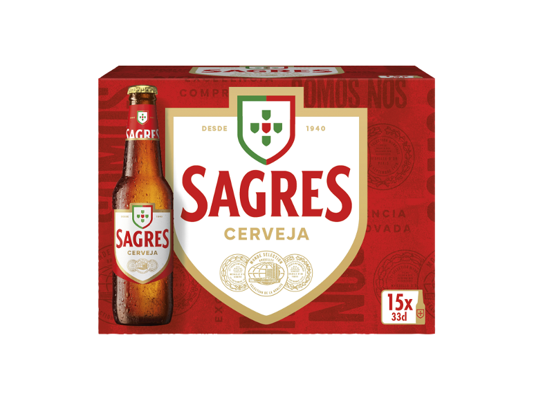 Uma embalagem vermelha com 15 garrafas de cerveja, com uma garrafa em primeiro plano e um logótipo de escudo.