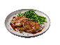 Medalhões de carne grelhados com brócolos e molho num prato.