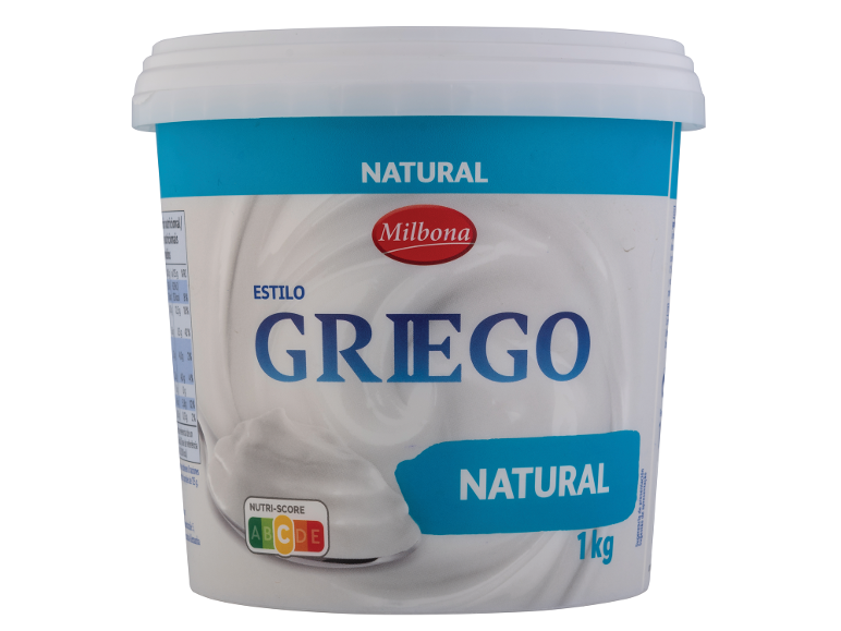 Embalagem de 1 kg de iogurte grego natural com rótulo Nutri-Score.