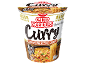 Copo de noodles instantâneos com sabor a caril japonês, pronto em 3 minutos.