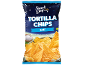 Saco de tortilhas salgadas com uma tigela de tortilhas e sal marinho.