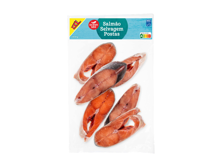 Embalagem de postas de salmão selvagem, 1000 g, com rótulos MSC e Nutri-Score A
