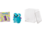 Um brinquedo monstro azul, um cartão 'SUNNY' com uma lanterna roxa e uma caixa de plástico transparente.