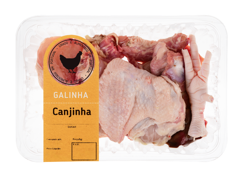 Frango Canjinha embalado com pés e miúdos, com rótulo indicando 'CRIADO E ALIMENTADO EM PORTUGAL'.