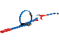 Pista de brinquedo com um loop e dois carros sobre fundo preto.