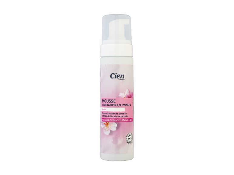 Mousse de limpeza Cien com extrato de flor de amendoeira para pele sensível e seca