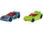 Dois carros de corrida de brinquedo, um azul e um verde, com para-brisas vermelhos.