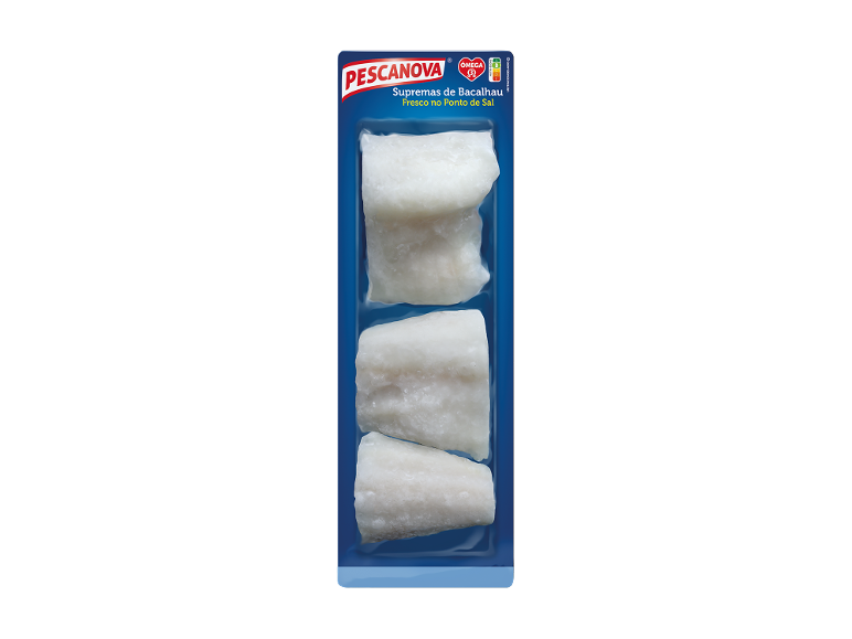 Filetes de bacalhau embalados com rótulo nutricional.