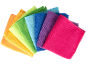 Panos de microfibra coloridos dispostos em leque.