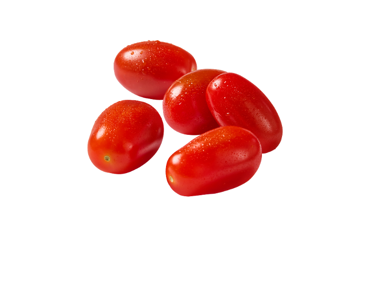 Grupo de tomates cereja vermelhos com gotas de água