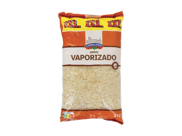 Um saco de arroz vaporizado, 2kg, com classificação Nutri-Score A.