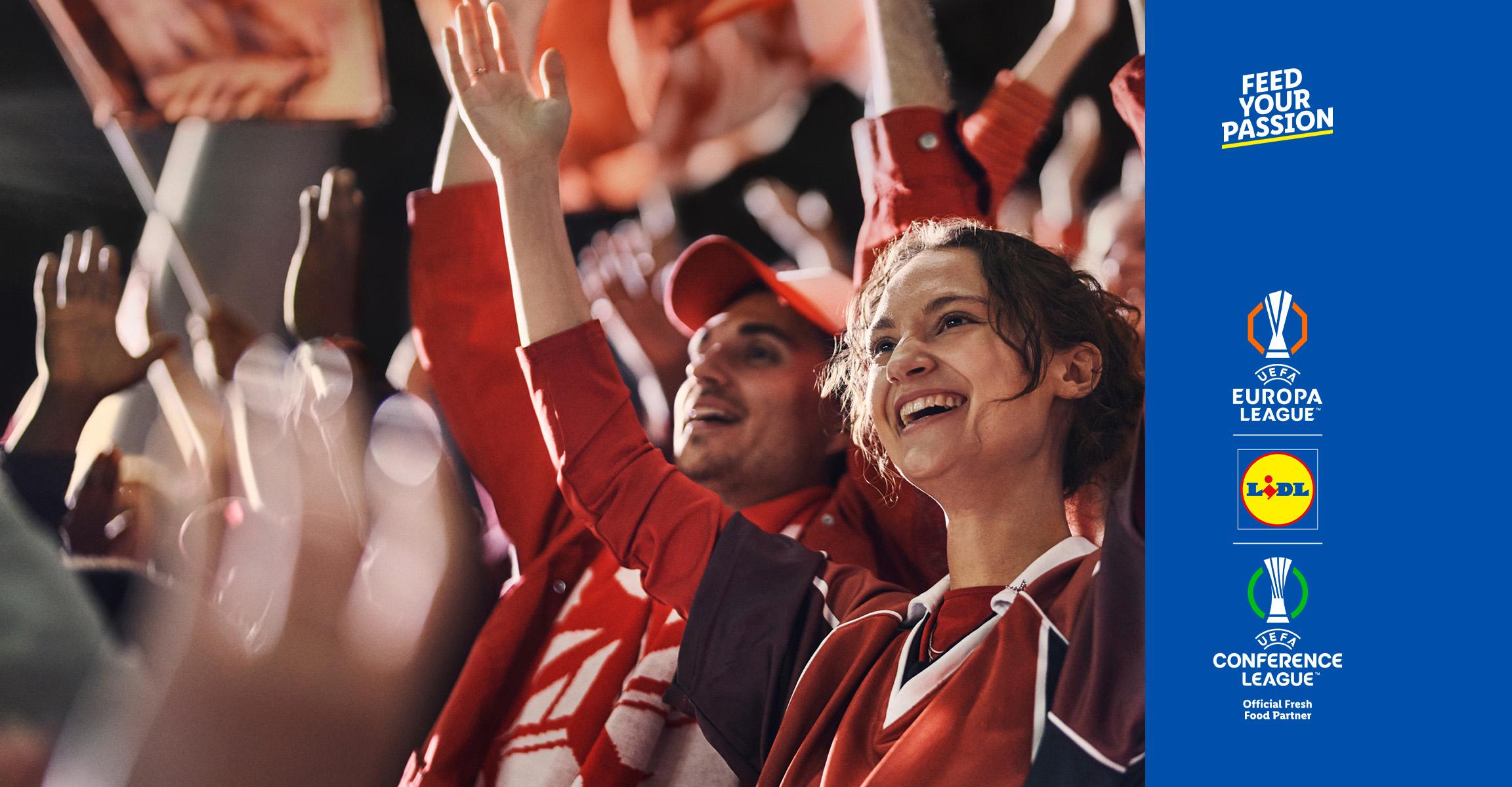 Fãs de futebol nas bancadas, com o texto 'Feed Your Passion' e logótipos desportivos.