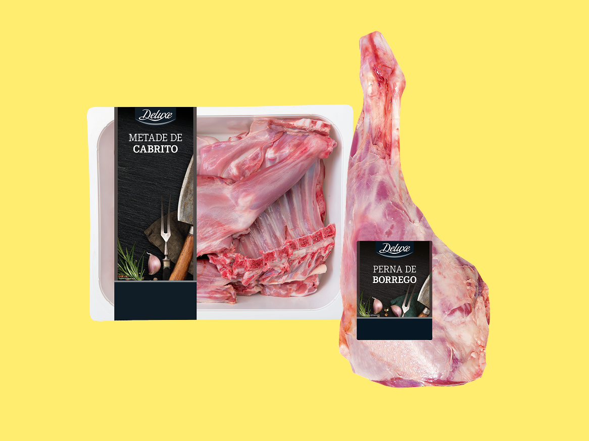 Embalagens Deluxe de carne de borrego: metade de cabrito e perna de borrego.