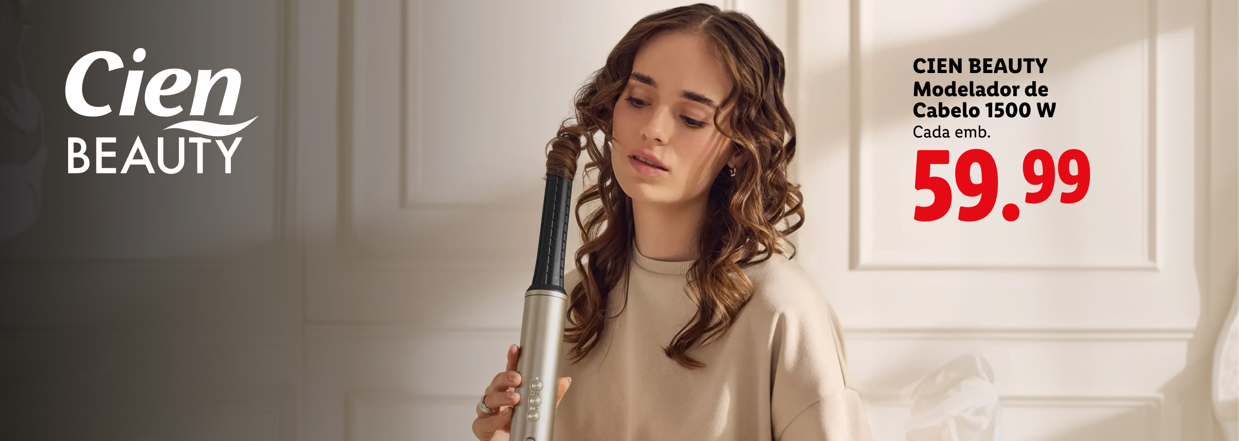 Modelador de cabelo de 1500W, com preço de 59,99, sendo usado por uma mulher.