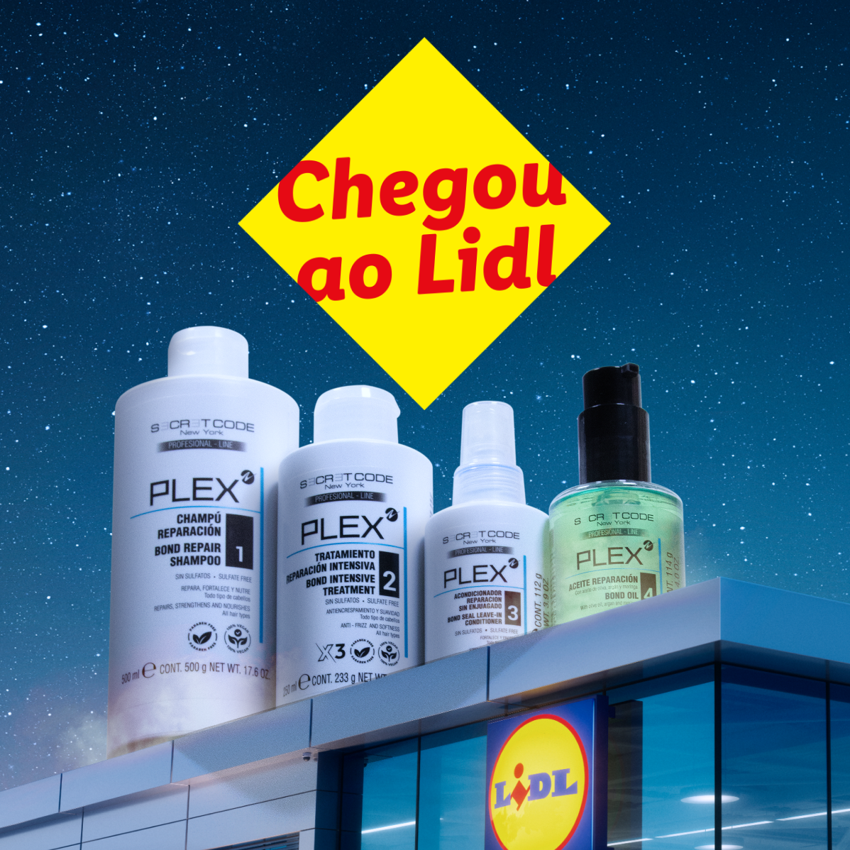 Produtos de cabelo Secret Code Plex em frente a uma loja Lidl, com a frase 'Chegou ao Lidl'.