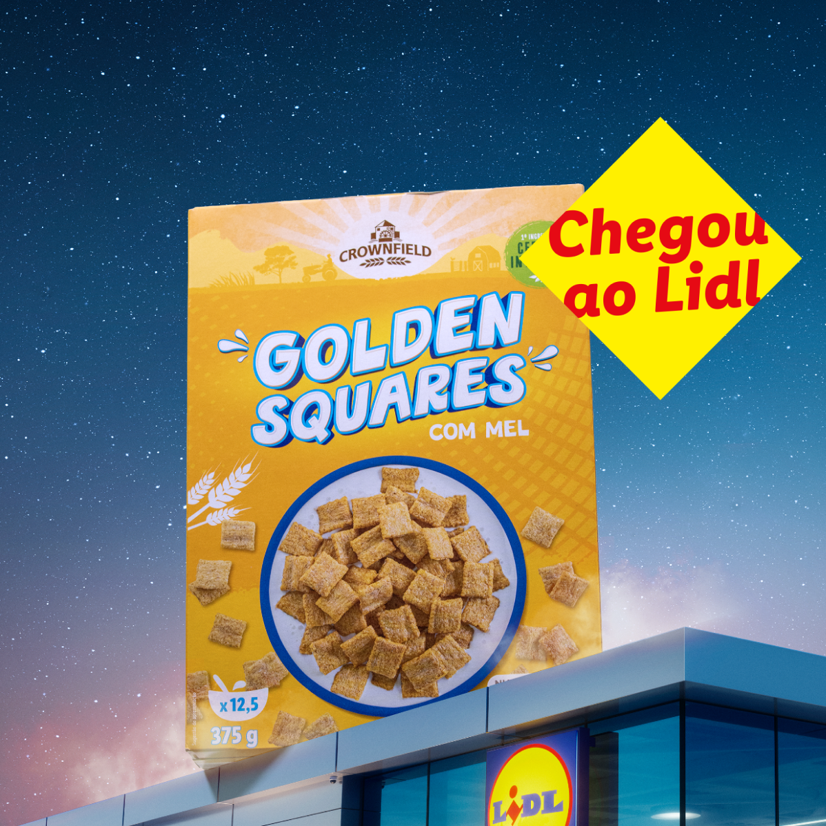 Cereais Crownfield Golden Squares com mel, anunciando 'Chegou ao Lidl' num fundo noturno.