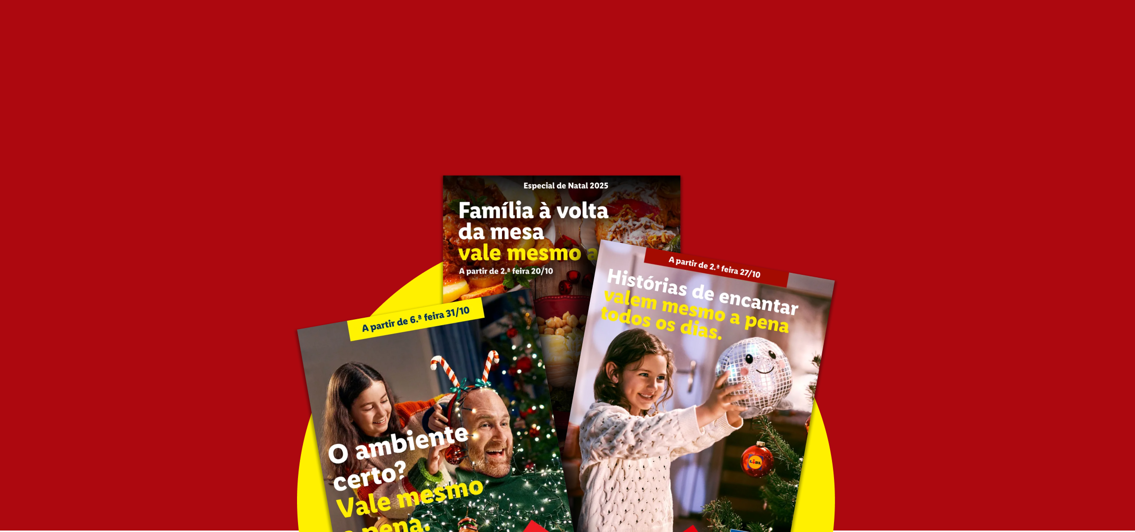 Três folhetos de Natal da Lidl com famílias felizes e decorações festivas.