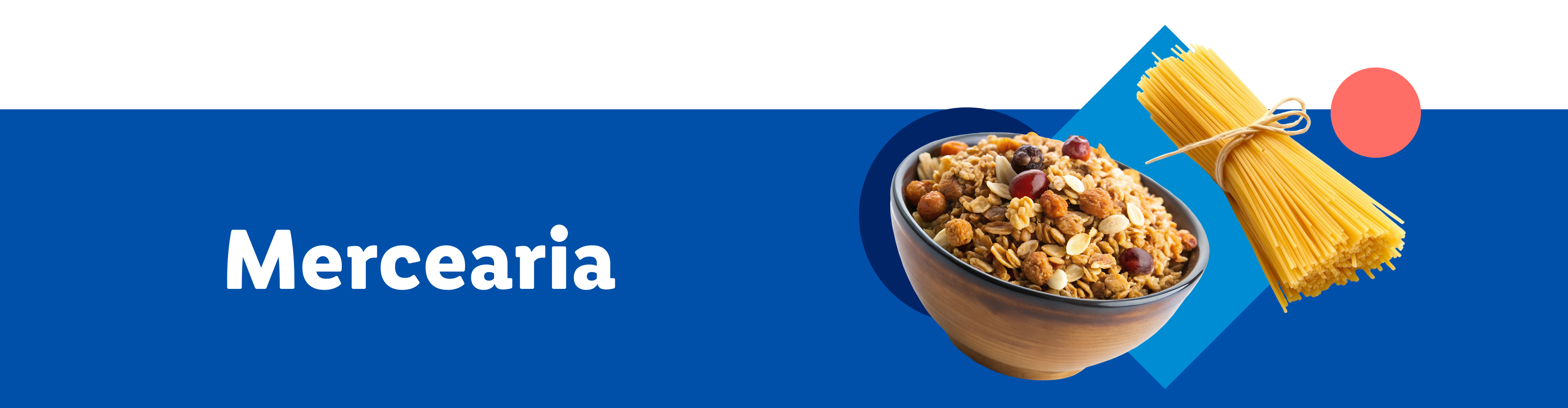 Granola e espaguete em uma mercearia.
