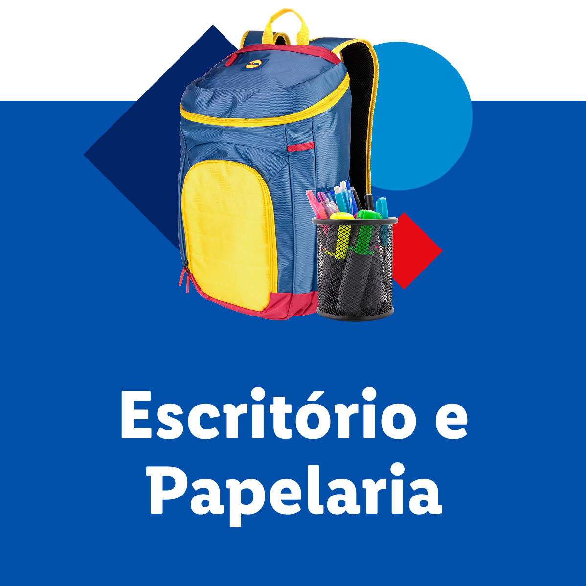 Mochila escolar com material de escritório e papelaria.