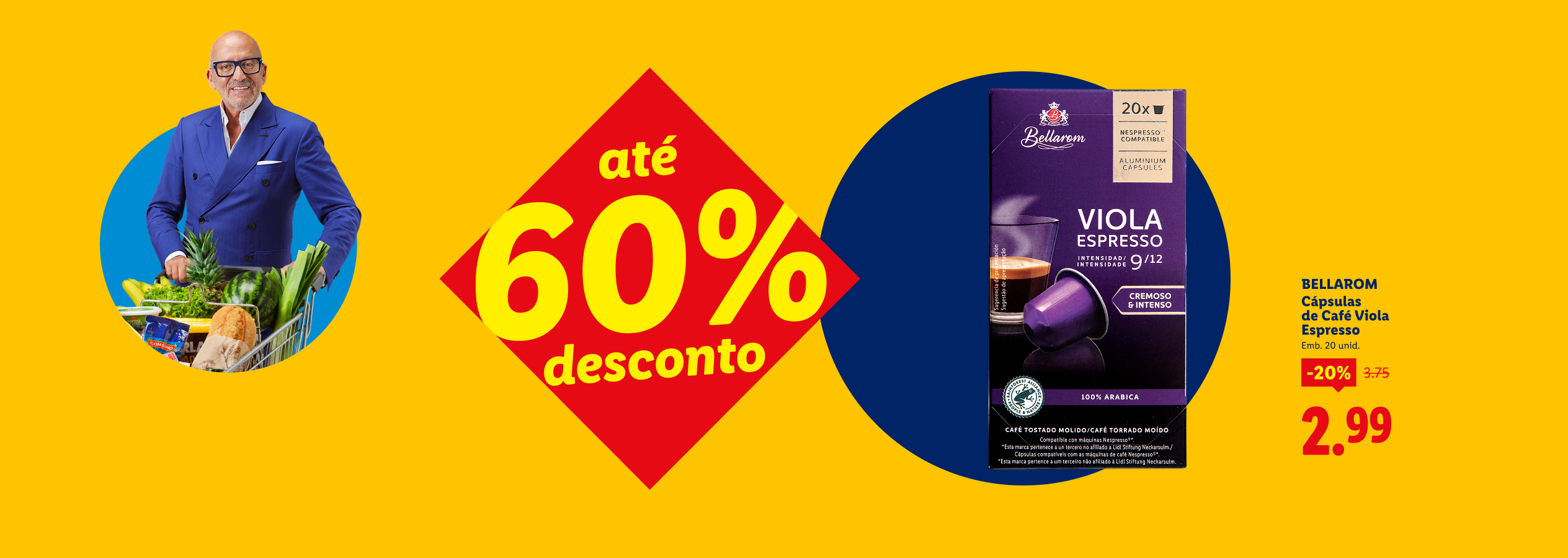 Homem com carrinho de compras e cápsulas de café com desconto de 60% e preço de 2,99€.