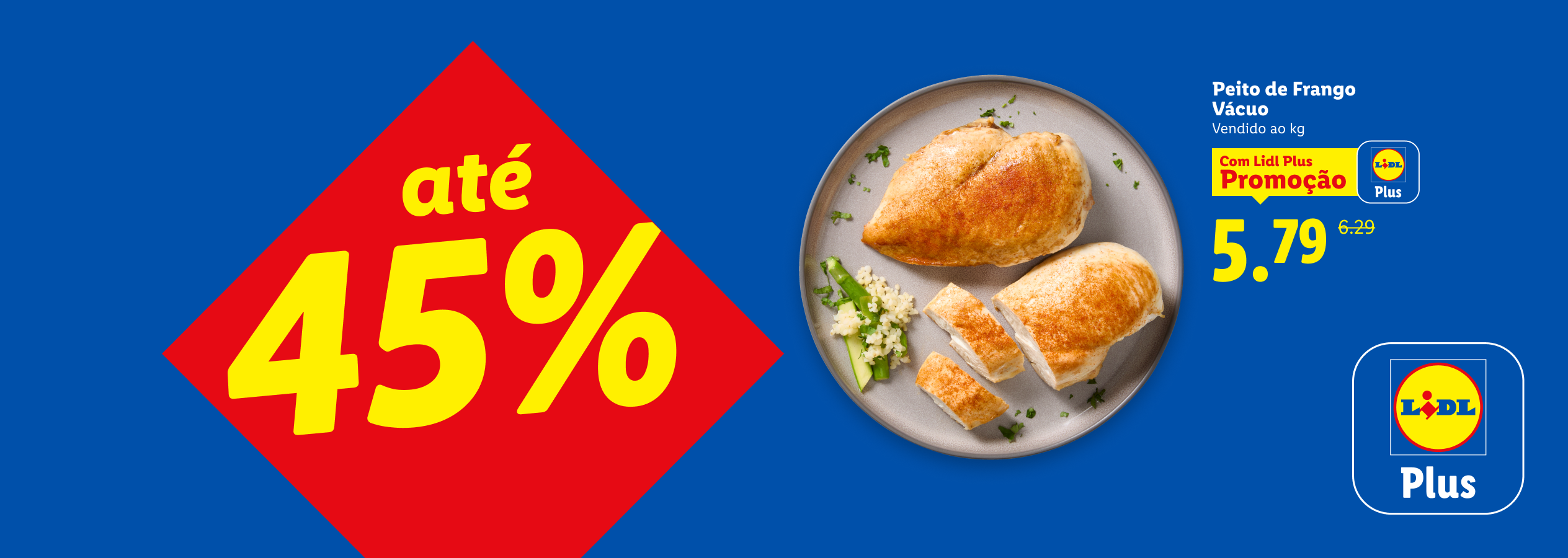 Peito de frango embalado em vácuo em promoção com desconto até 45%.