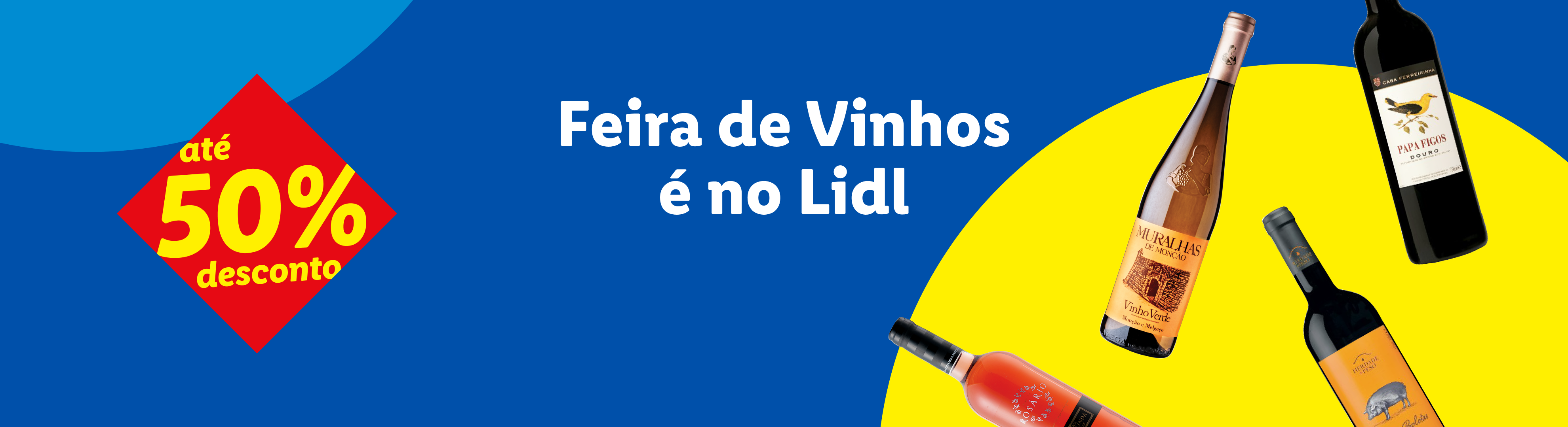 Anúncio da Feira de Vinhos do Lidl com garrafas de vinho e um desconto de até 50%.