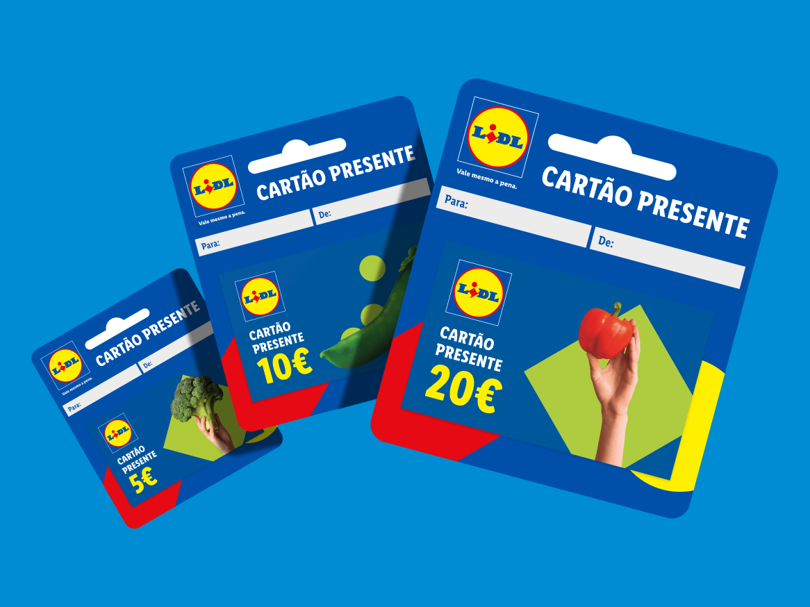 Três cartões presente de supermercado com valores de 5€, 10€ e 20€, com imagens de vegetais.