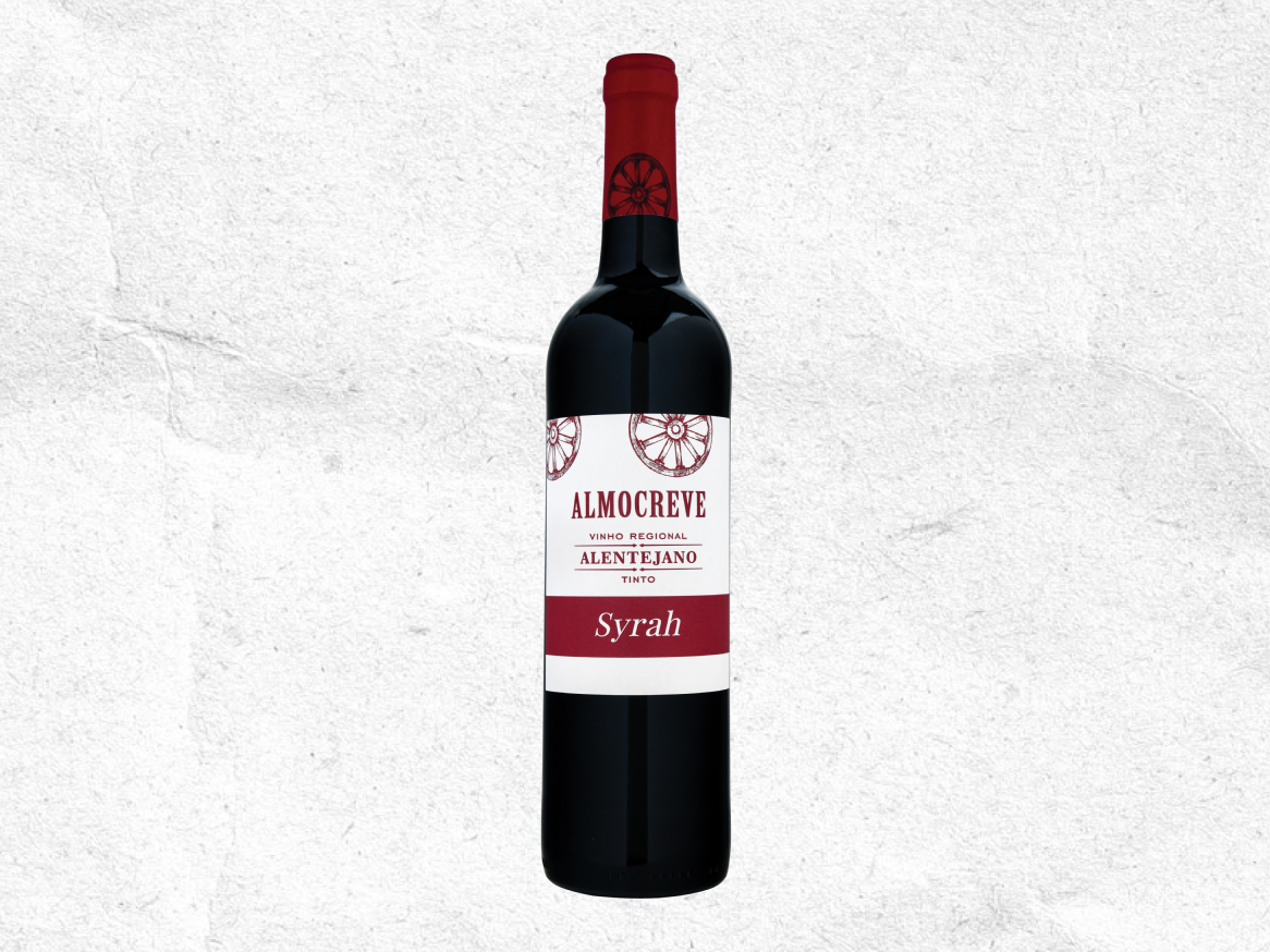 Garrafa de vinho tinto com rótulo branco e vermelho, com a inscrição 'Syrah'.