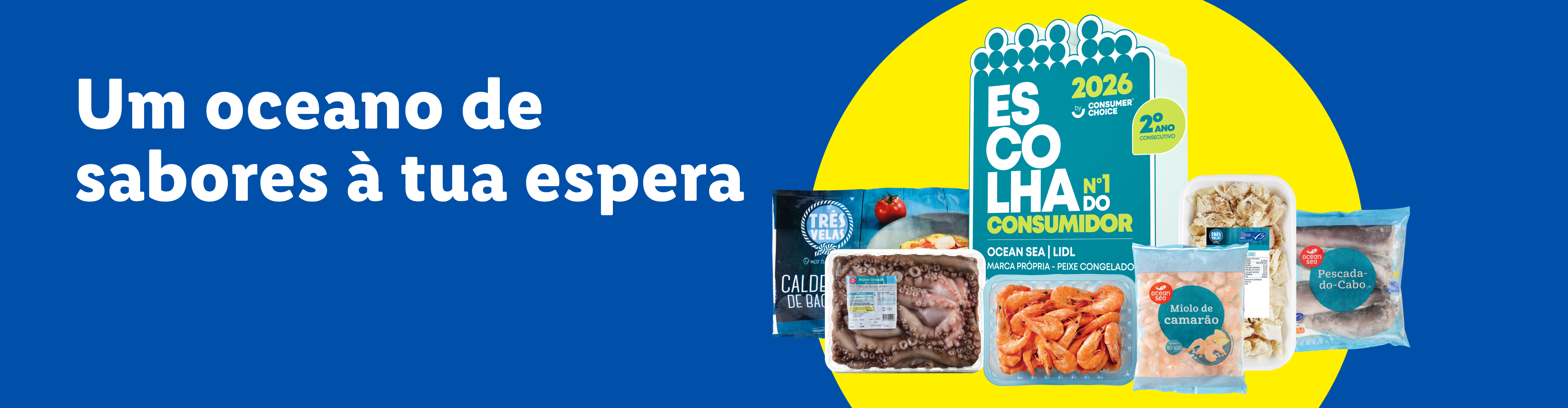 Uma variedade de produtos do mar, incluindo polvo, camarão e peixe, com o selo 'Escolha do Consumidor 2026'.